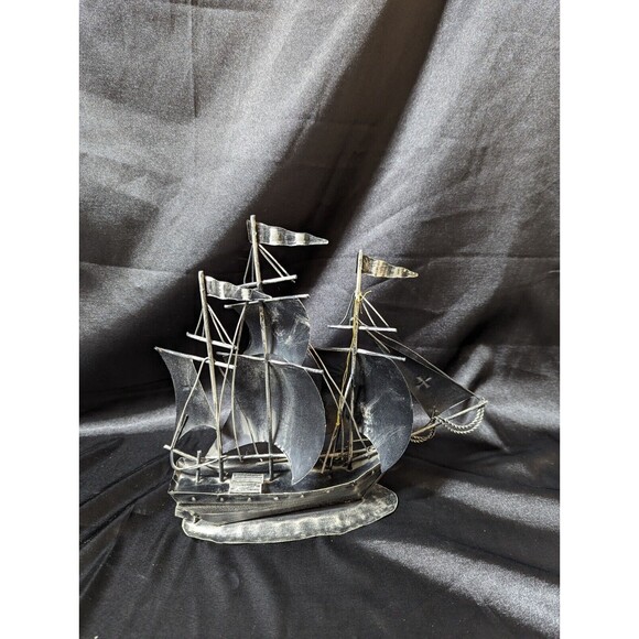 Vintage Decorative Tin Spanish Gallion Ship. Enesco imports. Hong Kong. 10.25 In - Picture 3 of 5